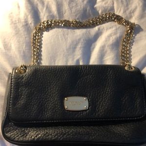 Micheal Kors Pebbled leather bag with gold chain